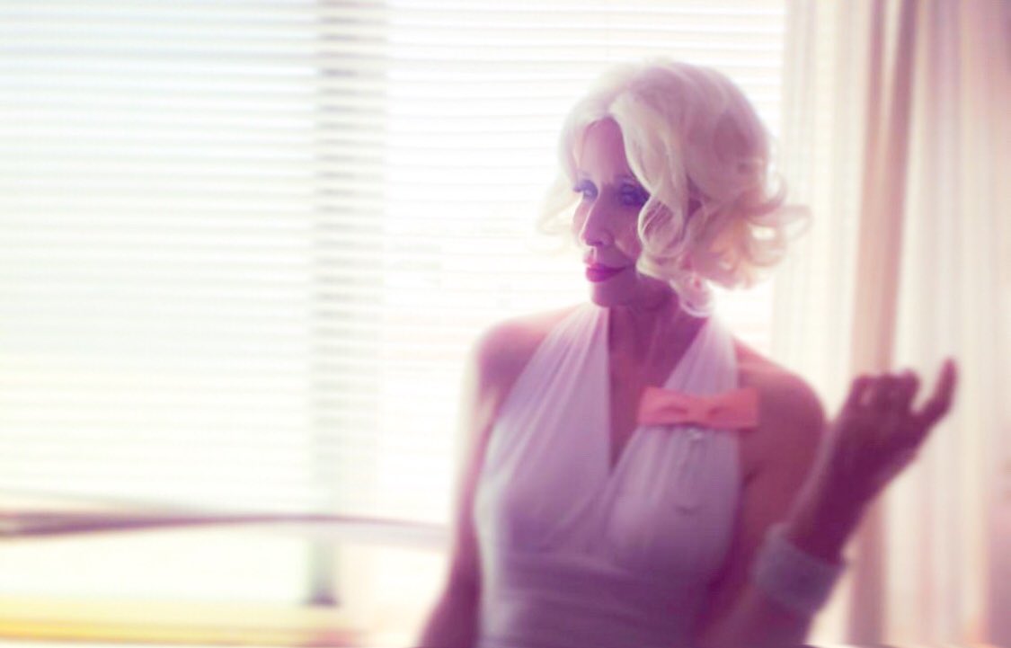 _CameroneParker's tweet image. 🎥#ClickFlash 
#MovieLife Filming Otto Cannot Dream  #ClassicMovieStar #HollywoodGlam #SetLife #GreenRoom #FunCast #BestCrewEver