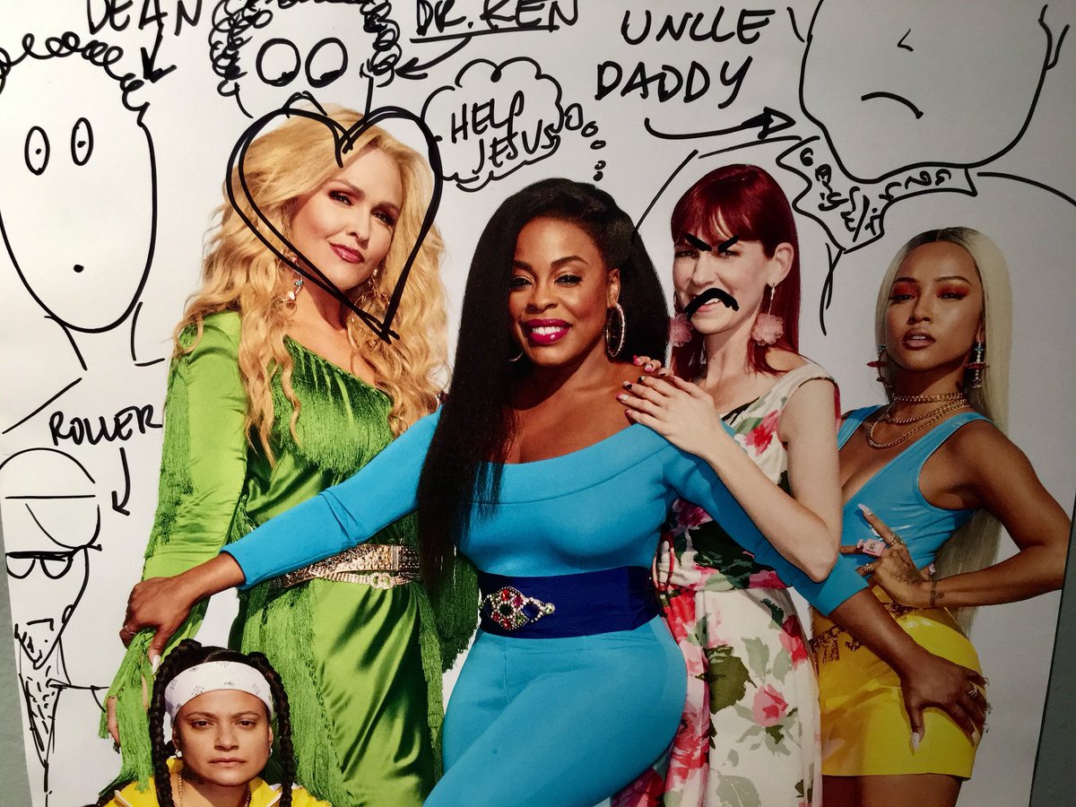 Just some light crafting with <a href="/thejennlyon/">Jenn Lyon</a> in preparation for my favorite Sunday activity. She heartily approves of this fine work. #ClawsTNT #ClawsUp