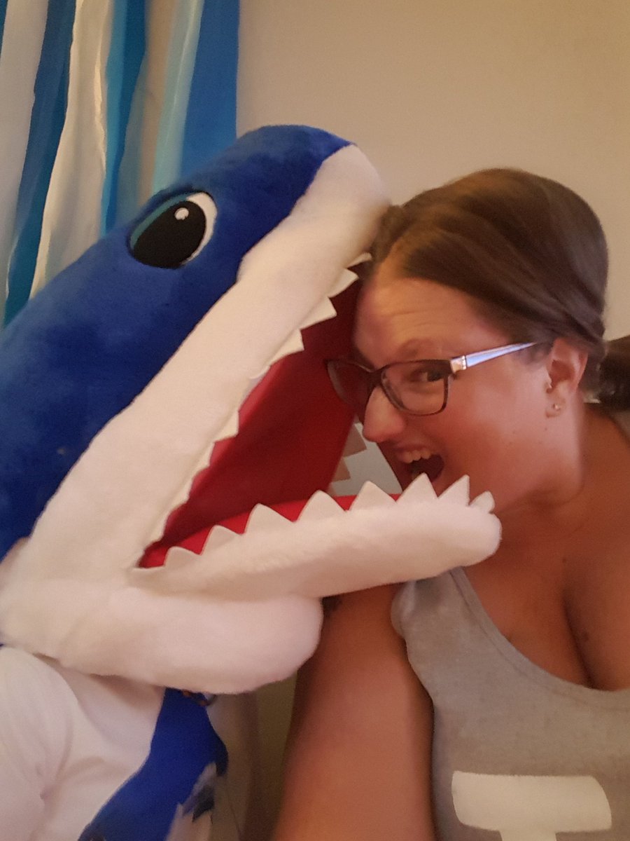 chemama's tweet photo. Ohhhhhh we ready #sharkweek #shaqweek https://t.co/lmW9jd395c