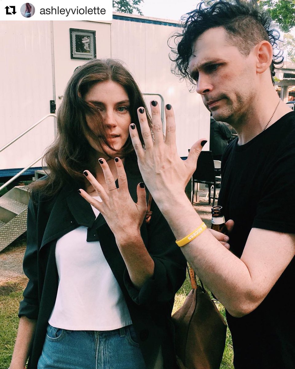 3EBLIFESTYLE's tweet photo. One stop shop for black nails. @Kryzreid #festivalthrowback #govball2018 📸 ashleyviolette IG https://t.co/UT7qRF2kFB