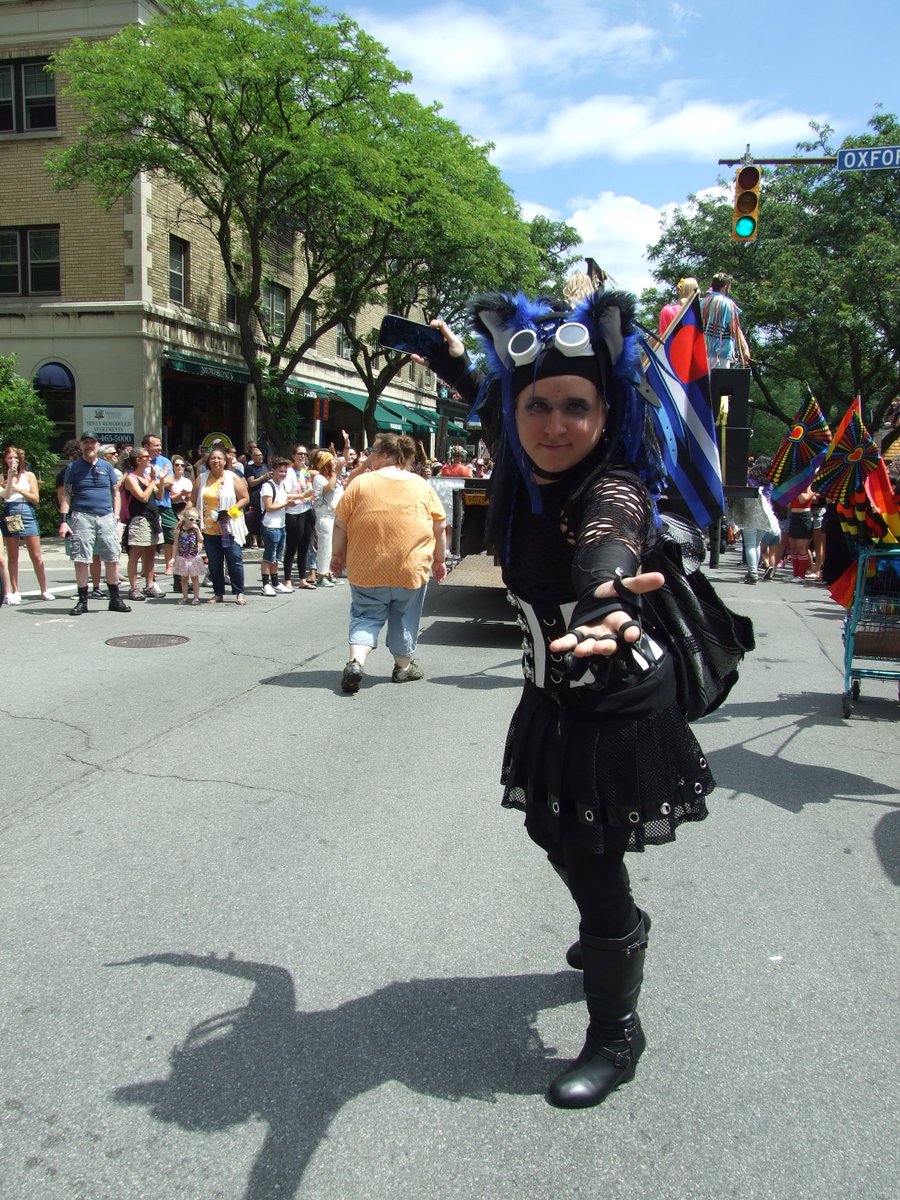 Come with me.. and bask in the glory of this wonderous celebration.
#ROCPride2018 #PrideMonth2018 #cybergoth