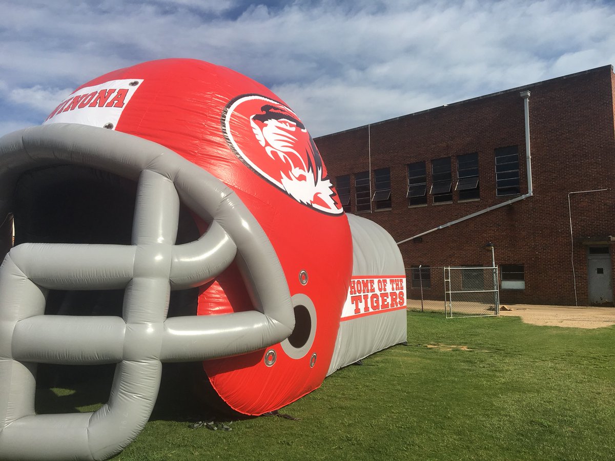 Deanna Lowery tweet media