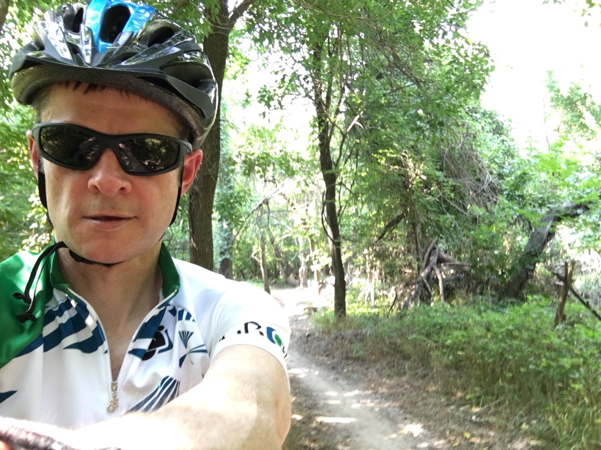 MarcelHarmon1's tweet image. Hey @BranchPattern, when do we get our #BranchPattern bike jerseys? 😉#BeTheMovement