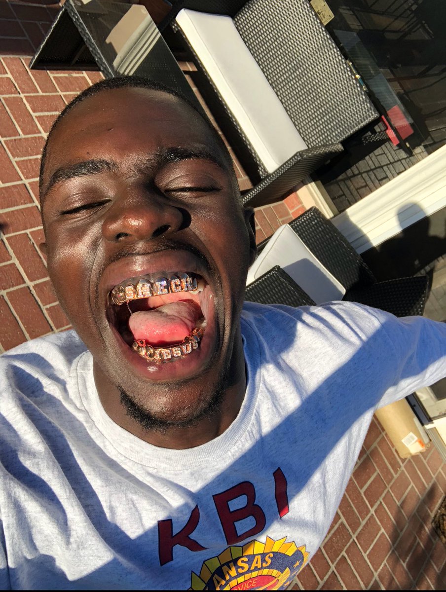 sheckwes's tweet photo. PSYCHED OUT https://t.co/2TmT7qRtzr