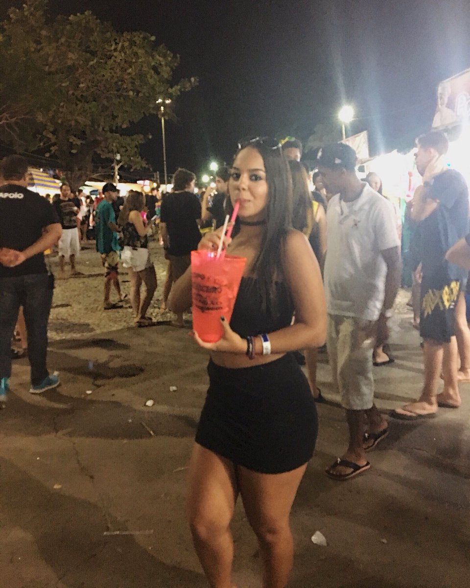 fepizzi_'s tweet image. Fígado é igual coração de mãe, sempre cabe mais uma dose 🍻
#10minutos #nossotrofeu #vcsacharamqagentenaoiriaconseguir @laisambrosio_