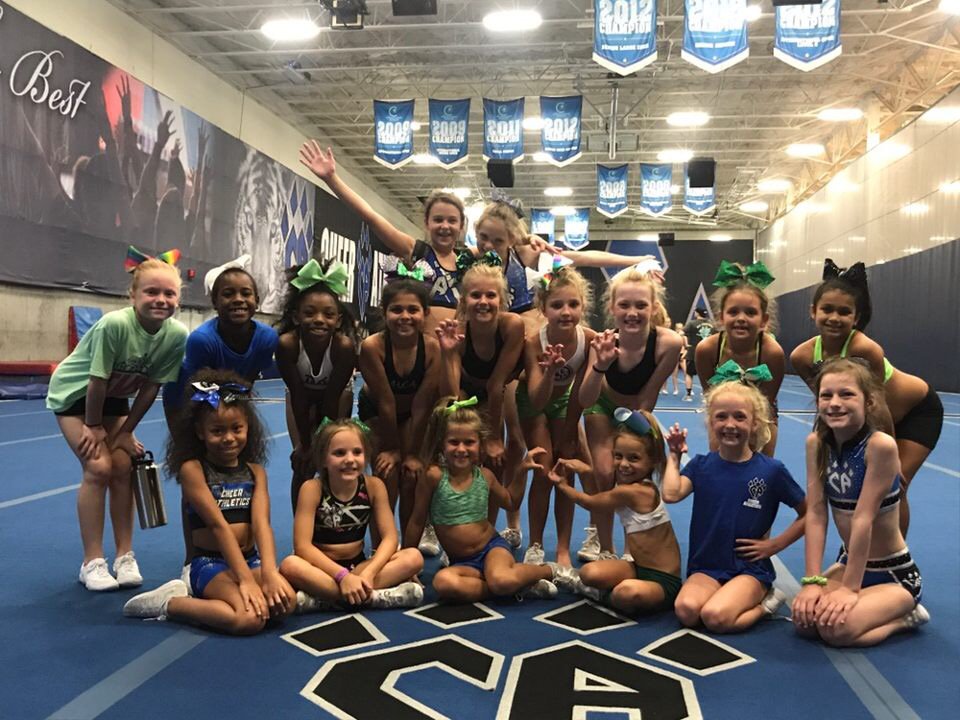 Astro supporting Hailey today! 💚#haileystrong #clawmos #fyf #cheerfamily <a href="/Leg_edd/">Edd</a> @LauraPearls <a href="/loganoel24/">Logan Timberlake</a>