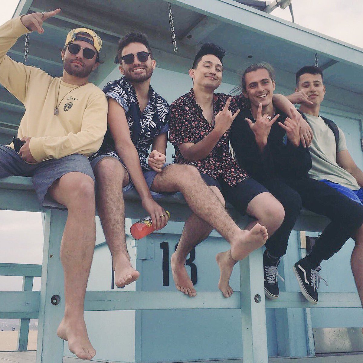h_munz's tweet photo. Grateful to have gone through all these experiences &amp; trials this summer out in LA. Blessed to have had my baby girl &amp; brothers by my side.☀️💙 #Summer18’ https://t.co/WdmL6hoGzT