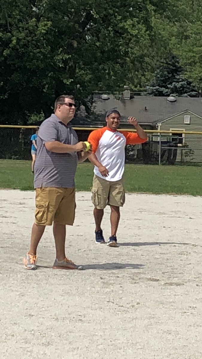 lrynsmock's tweet photo. #1 in the Region Q1 Party! More pictures from a fantastic time with my THD family and their families.  We work for a company that rewards us so well and gives us opportunities to do great things! #thanksthd #thdvalpo @THDanthony https://t.co/SRdkdZf9oE