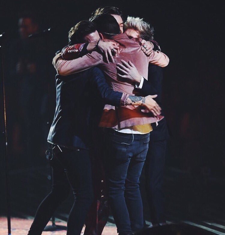 meidirection's tweet image. We can live forever.

#8yearsofOneDierction