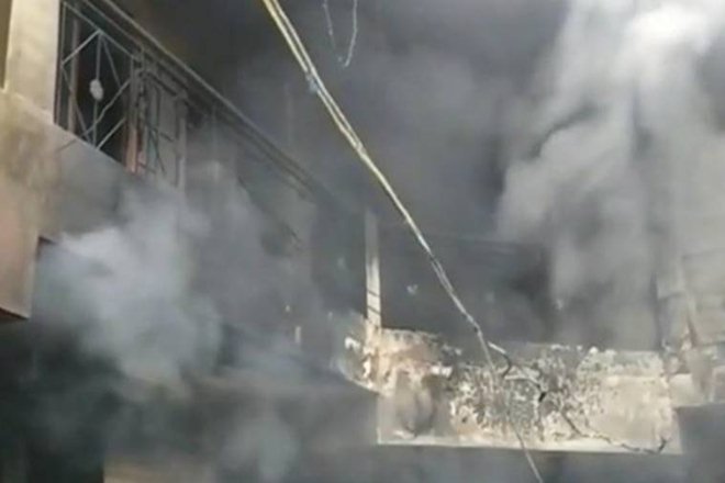 FinancialXpress's tweet photo. #Mandi: Five dead after massive fire inside residential building, several feared trapped
https://t.co/nJYB5UpV7Y
#HimachalPradesh #MandiFire https://t.co/6TldJgb5t8