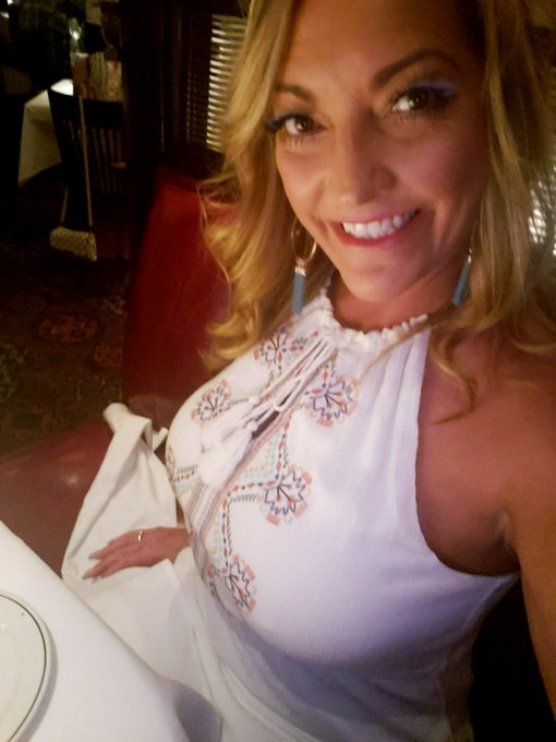 #Texas was awesome but so happy to be headed home to #Sandiego but I will never fly #AmericanAirlines<a href="/tag/texas"class="tags">#Texas</a><a href="/tag/sandiego"class="tags"><span>#sandiego</span></a><a href="/tag/americanairlines"class="tags"><span>#americanairlines</span></a>