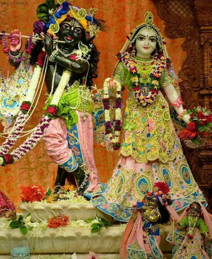 AbaniAnurag's tweet photo. #जीवन मधुर है, #मृत्यु शांतिमय है.।।
यह परिवर्तनकाल है जो तकलीफ देता है.।।
@SanskarOfficial
ॐ जय श्री राधा कृष्णाय नमो ममः https://t.co/T2G07J2pvF