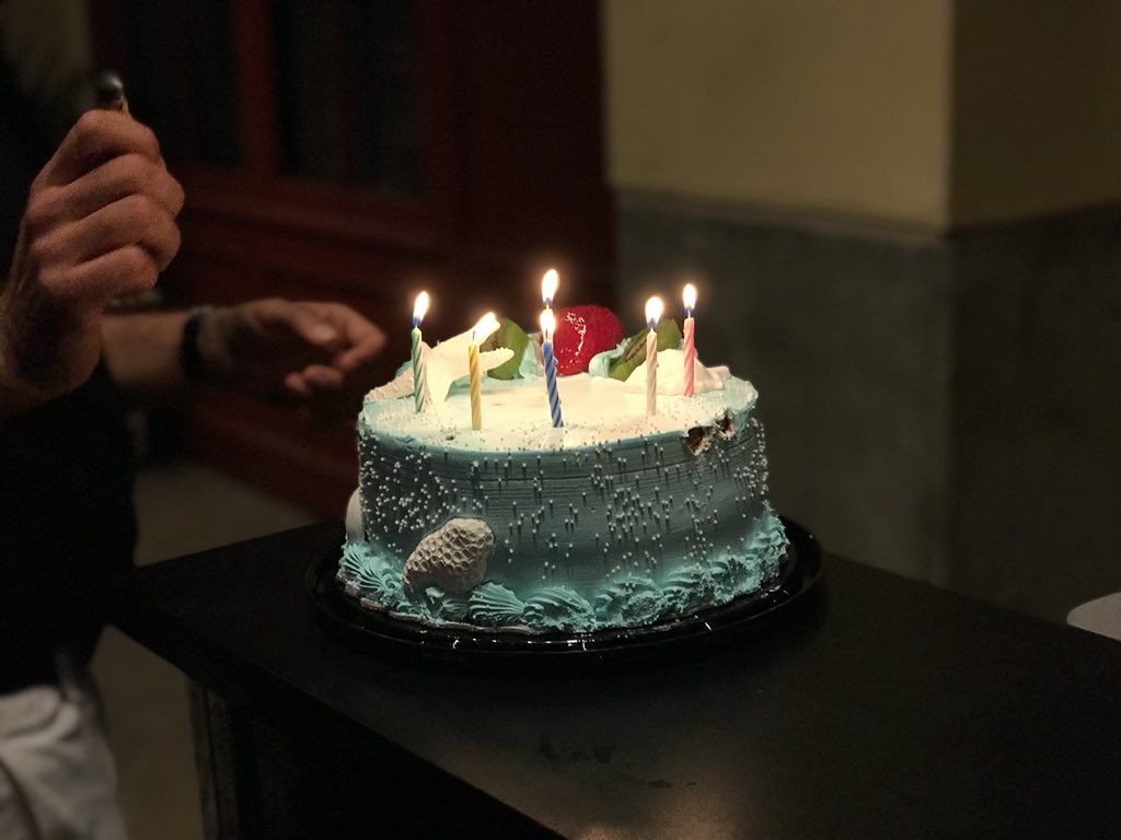 Pierre_Meier's tweet image. Netter Start #Entscheider-Reise #sandiego: #Gettogether mit Geburtstagsständchen für Dr. Josef #Düllings #VKD