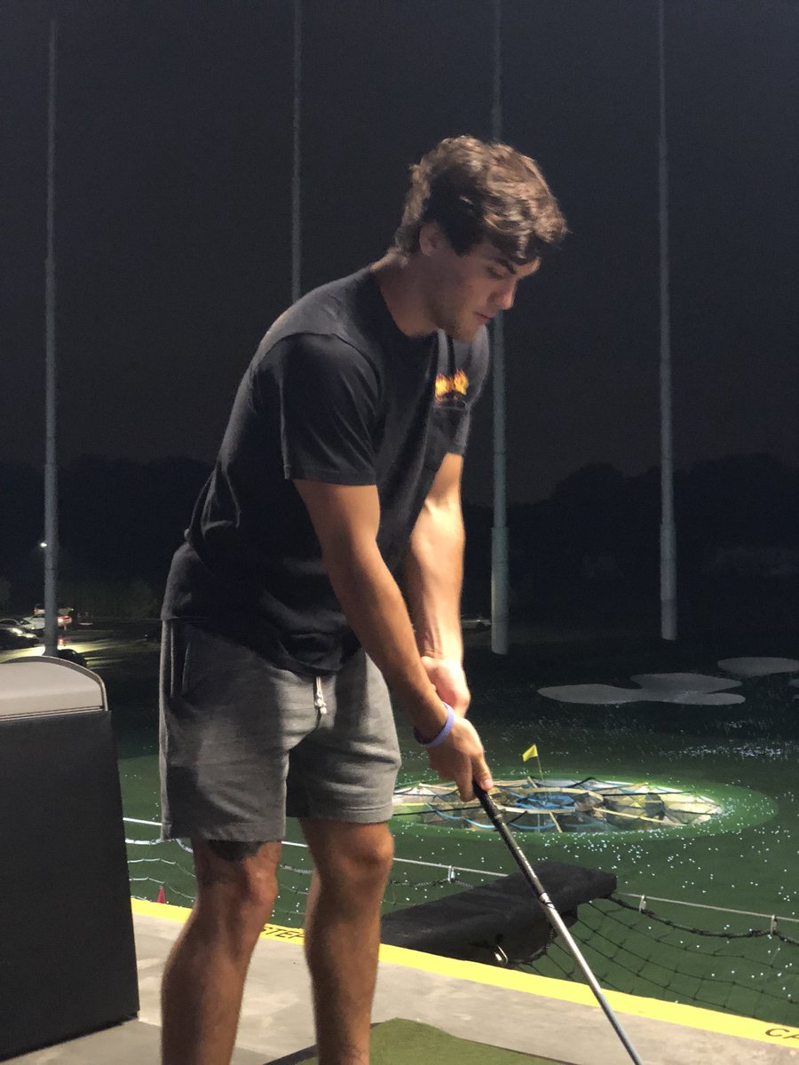 RyanAbe's tweet photo. How far do you think his ball went https://t.co/CqGaAE7XGv