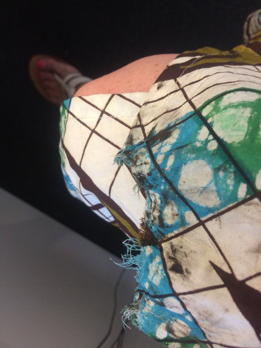 #KettefrisstRock Im Auto wäre das nicht passiert. Wer subventioniert jetzt meinen Stoff?