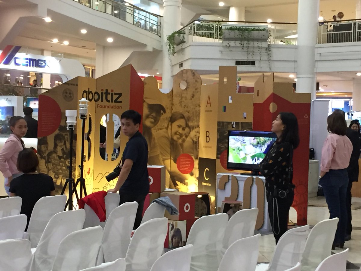 urekaforumph's tweet photo. League of Corporate Foundations CSR Expo 2018: INNOV8 FOR A BETTER WORLD, featuring #UnionBank’s flagship programs for #CSR and #Sustainability —

#GoBeyondCommunities #LeedToLead #UREKA #EcommerceForAll #MakeDaDiff #PeoplePlanetPurpose #Innov8AtLCF https://t.co/Ufbun9f09T
