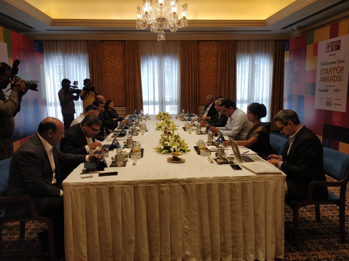 Supraja_Srini's tweet image. All hands on the deck. The #jury in all its glory gets set for deliberations as we kickstart the #ETStartupAwards jury meet #ETTech #EconomicTimes @vijayshekhar @_sachinbansal @RishadPremji @manukumarjain @deepkalra @debjani_ghosh_ @NandanNilekani #AjitIsaac