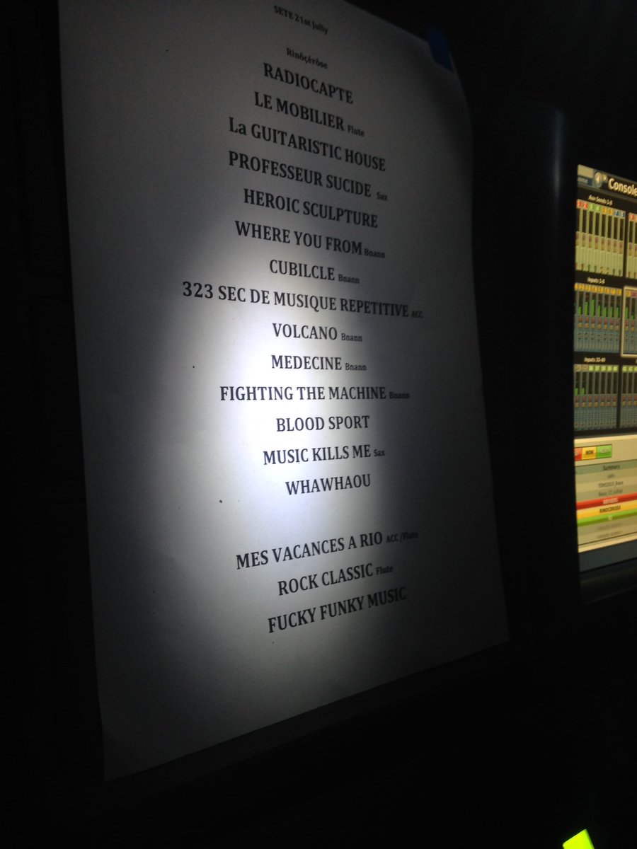 Rinôçérôse tweet media