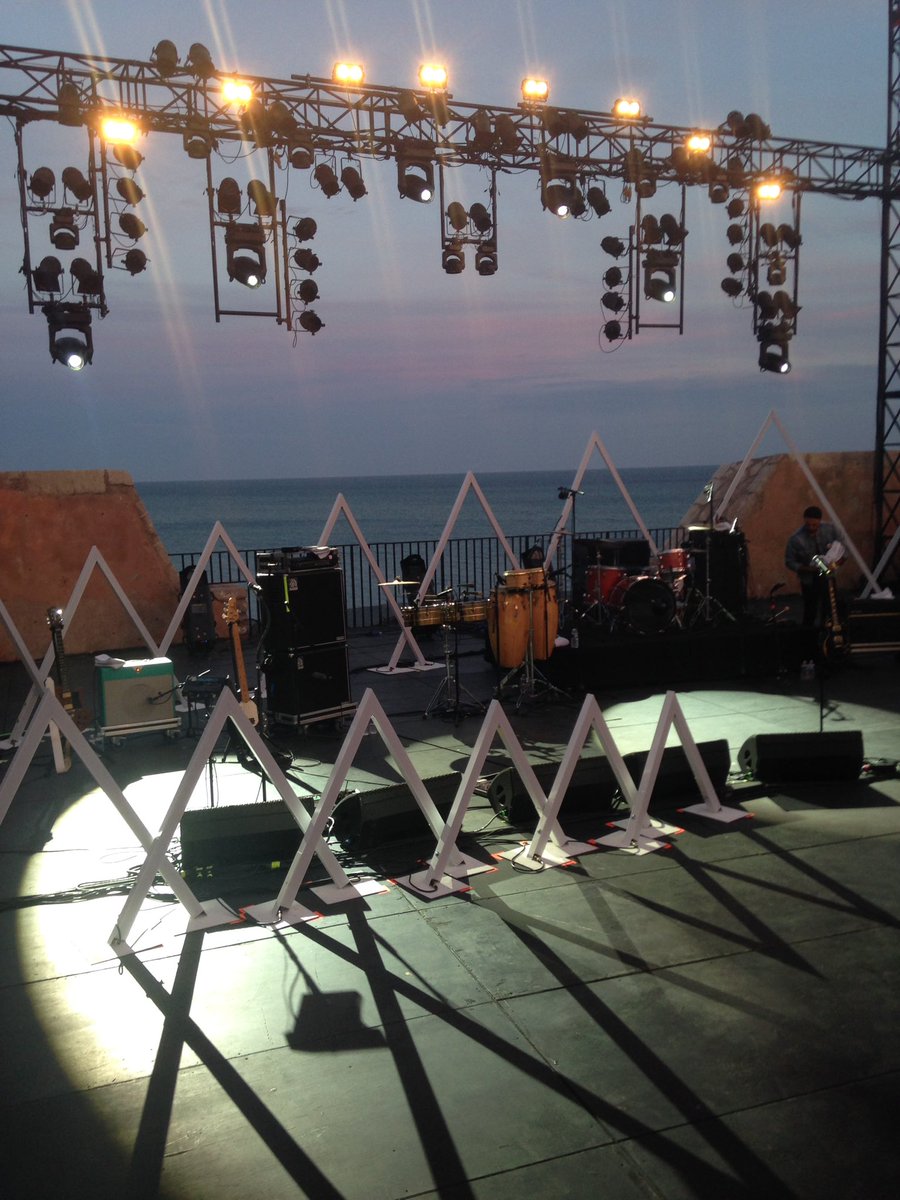 Rinôçérôse tweet media