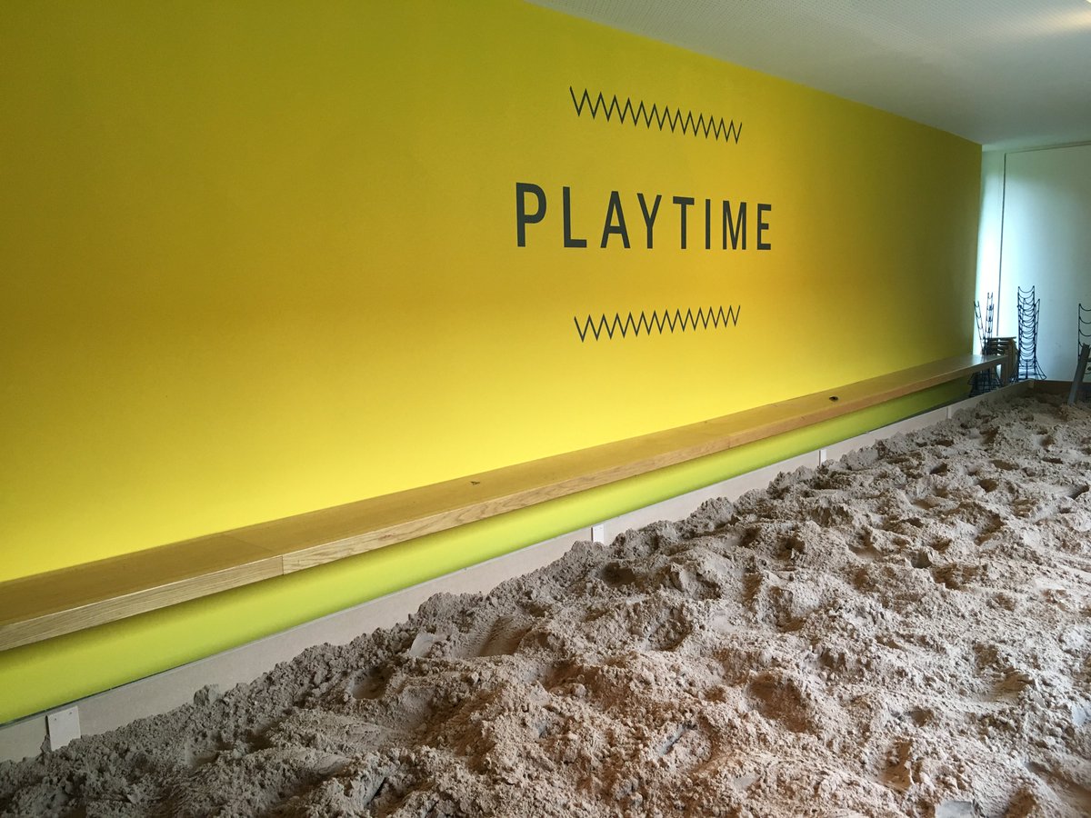 WhitworthArt's tweet photo. Our summer #family programme, Playtime, is now open! Have a wander and find #games indoors and out, sensory play for babies, the Whitworth #Minecraft and a #sandpitstudio. There’s something for all the family 23 July - 31 August #whitworthplaytime #ffma18 https://t.co/zNelu0Saag https://t.co/4CisrzQWUl