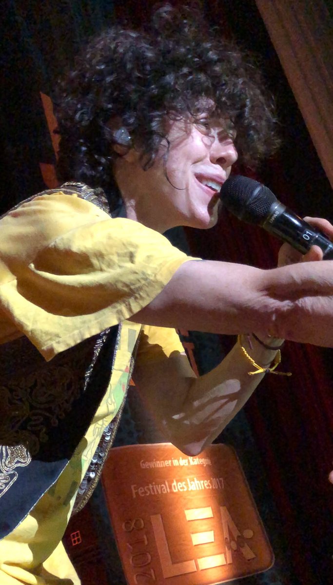 LPFamilyGermany's tweet photo. Monday Monday! Who else is ready for a bit more of @iamlp magic??!! We can’t wait for Lucerne. #lp #lpsummer18 #singersongwriter #bringonthefun 📸 @CKarius_Bonn https://t.co/9acdbNGtHX