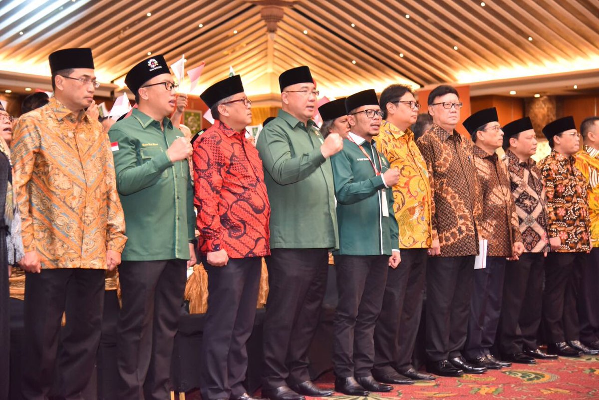 EkoSandjojo's tweet photo. Disela2 peringatan Hari Ulang Tahun PKB yang ke 20. Selamat Ulang Tahun PKB, kiprah politik PKB dalam membela yang benar, memperjuangkan keadilan dan memberantas kemiskinan tidak akan pernah luntur. https://t.co/9H9Q3n7Ccw