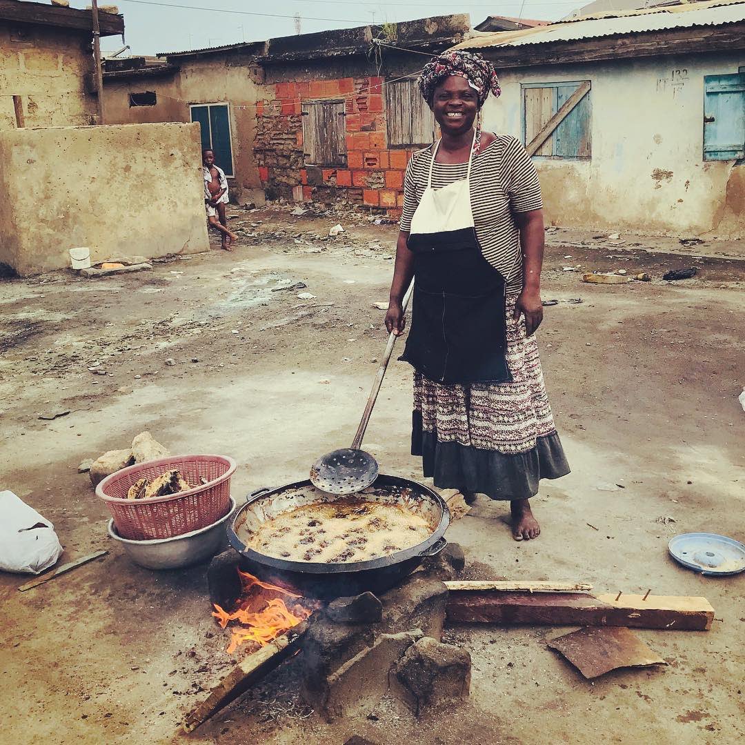 ipostghana's tweet photo. @xenia_ne - The hospitality and kindness of the people of Ghana is impressive 🇬🇭#africa #westafrica #ghana #ghanalocal #peopleofghana #kasoa #motherofthetwins #fryingfish #ghanafoodie #caringmother https://t.co/KAoR44qlSN