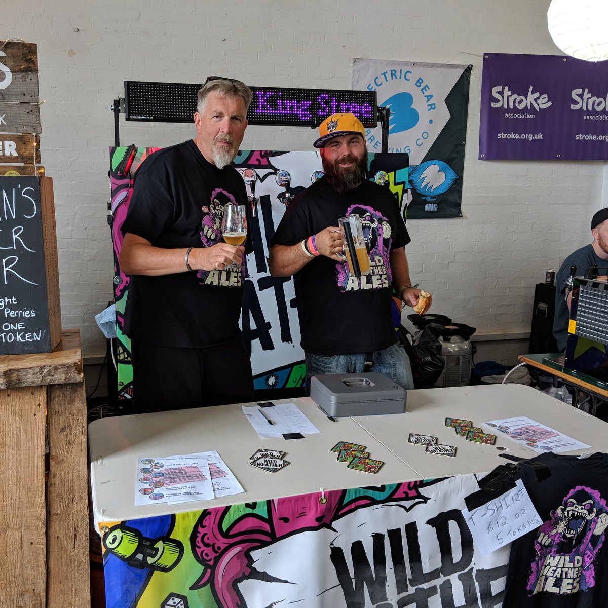 BirmBeerWeek's tweet photo. We can all agree that the @lockkeybeercon this weekend was a return to form for the beer festival scene in Birmingham!
Great beers, great food, great atmosphere!
A fantastic job done by all who were involved! 👏👏👏
We look forward to seeing it's return in 2019.
#LnK18 #BrumBW18 https://t.co/VtGfYdKE9n