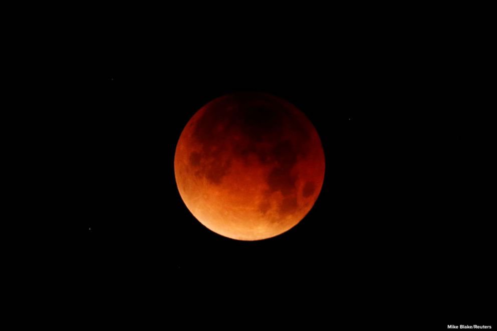 ABC's tweet image. The longest total lunar eclipse of the century is coming Friday. abcn.ws/2LdmUVb