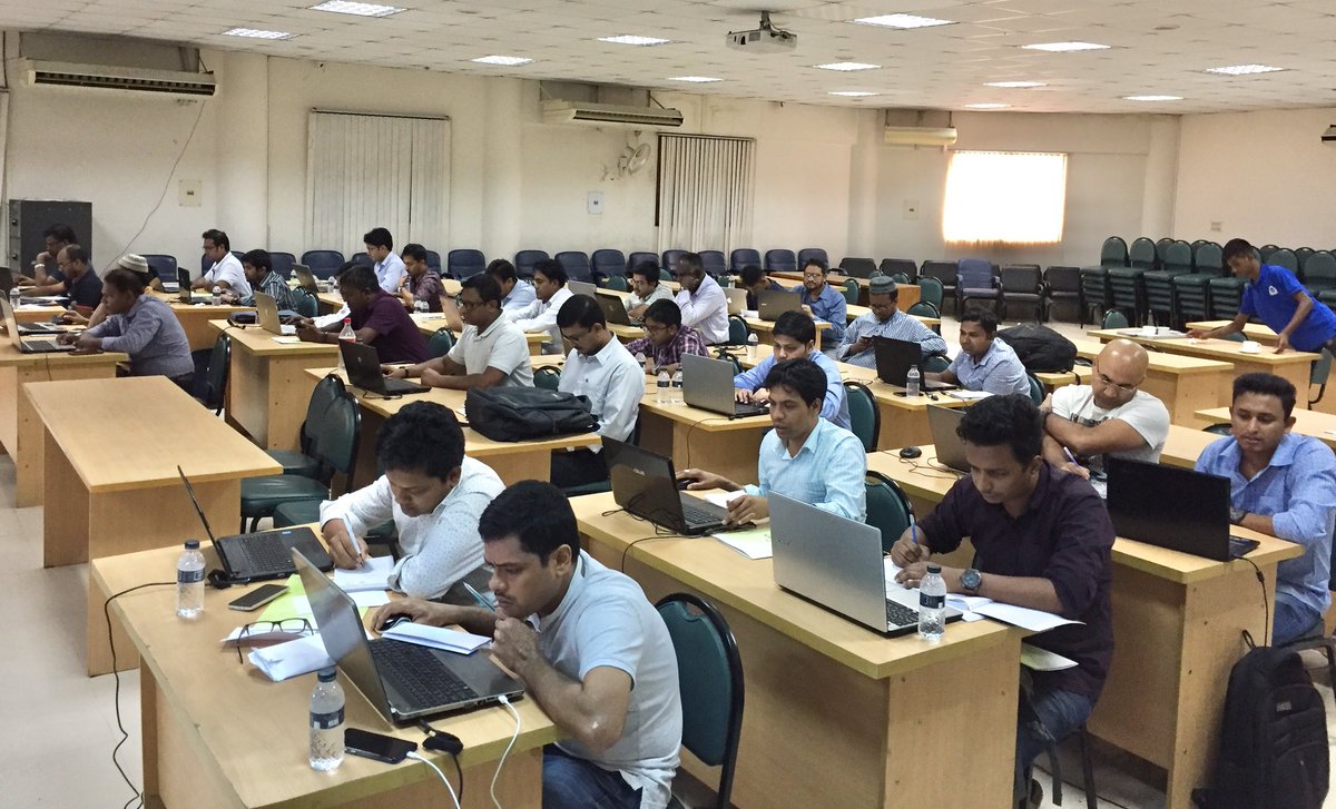 minilabs_'s tweet photo. Teaching #IPv6 deployment for campus networks. Glad to meet old friends and colleagues from universities. Thanks to #BdREN for inviting me to conduct the workshop. https://t.co/qUu3DFT0ph
