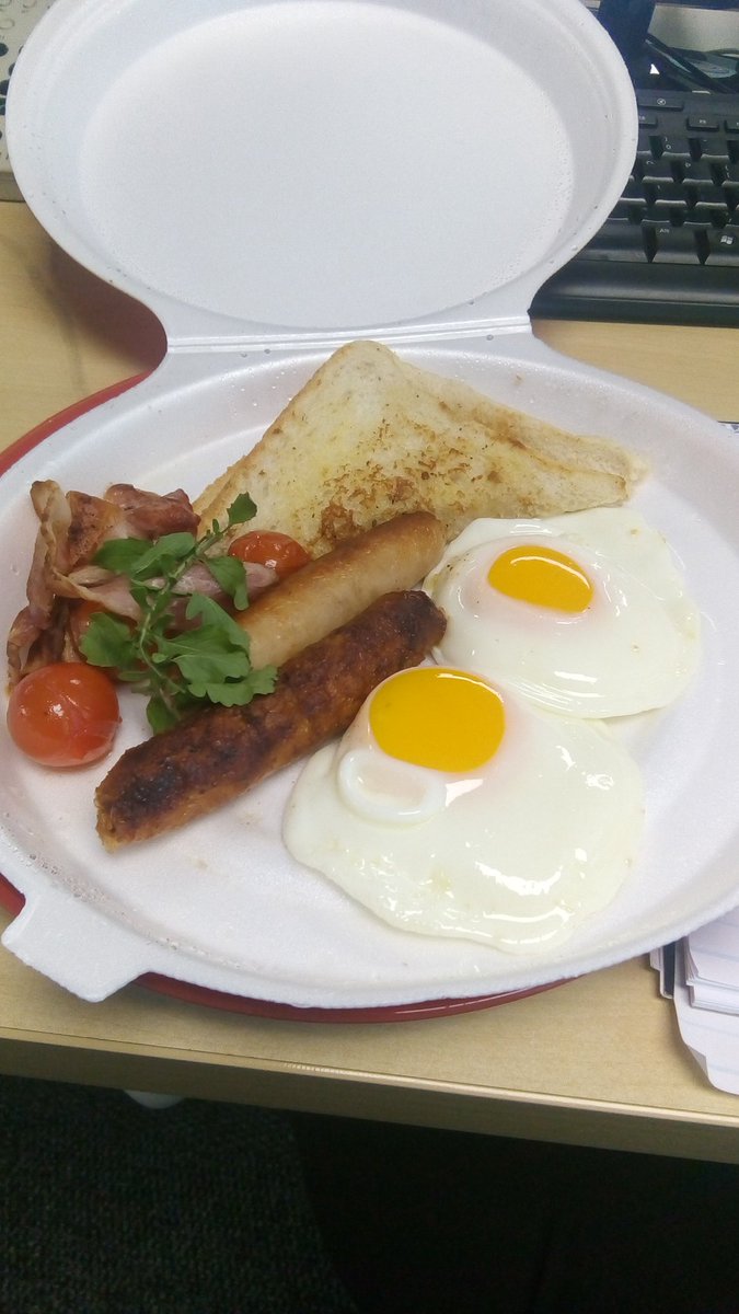 avaseeth's tweet image. Thank you @wimpy_sa for filling my tummy!! #MakeMyMonday with #TolAssMo and this meal for only R29.90. @JKwritingz