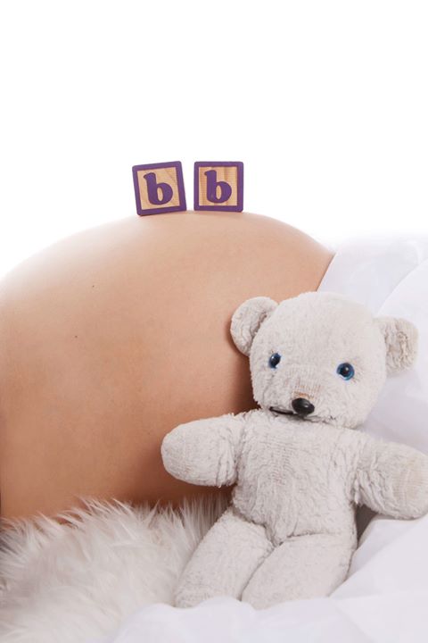 And our #beautifulchanges competition winner this week is Loretta Browne, who sent us this amazing image of her baby bump. "32 weeks pregnant here and celebrating impending motherhood at 40 with our little miracle gift BB. Love seeing my body change and grow." #yourbodyinmind