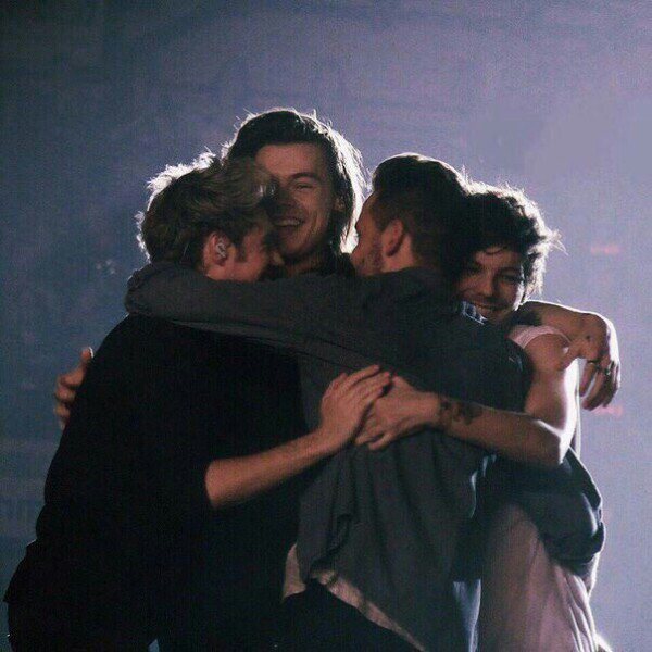 Зашла в твиттер спустя несколько месяцев только из за этого дня
Спасибо вам за все❤️
We miss you <a href="/onedirection/">One Direction</a>
#8YearsOfOneDirection