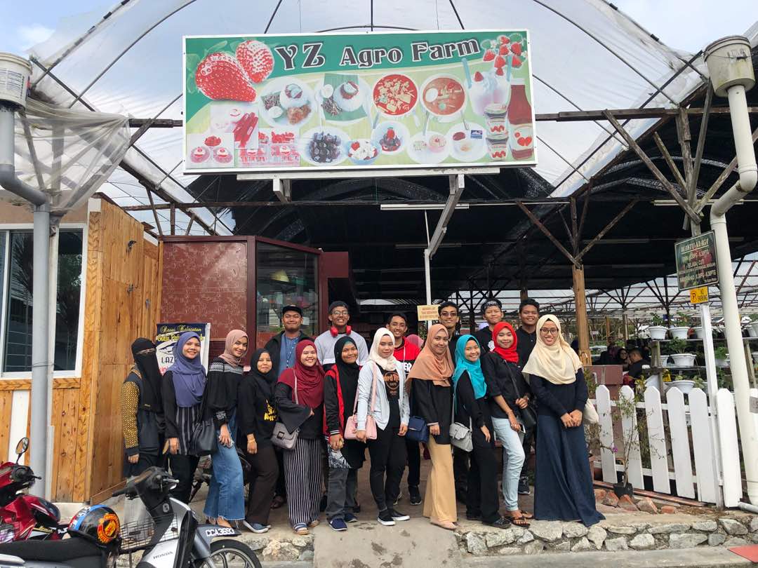 restuintcollege's tweet photo. CAMERON HIGHLANDS, I'M COMING 

Tarikh : 21 JULY 2018 - 22 JULY 2018
Hari : SABTU &amp; AHAD
Masa  : 2 HARI 1 MALAM 

Sekian, Terima Kasih.
(MOHAMAD SYAZMEIN B. MOHAMAD SHUHAINI) 
PRESIDEN ISLAMIC ART PANGKOR CLUB RIC
#RestuInternationalCollege 
#RestuCollege https://t.co/2Q19xNluVd