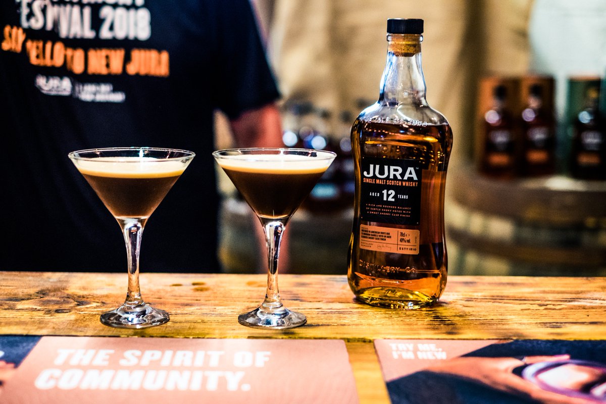 Coffee's good to start a day but it's an even better way to end it. 

Add cardamom infused orange liqueur, coffee liqueur and cold espresso to our signature 12 year old for our Island Coffee that's made to share
jurawhisky.com/en/whisky/12-y…
