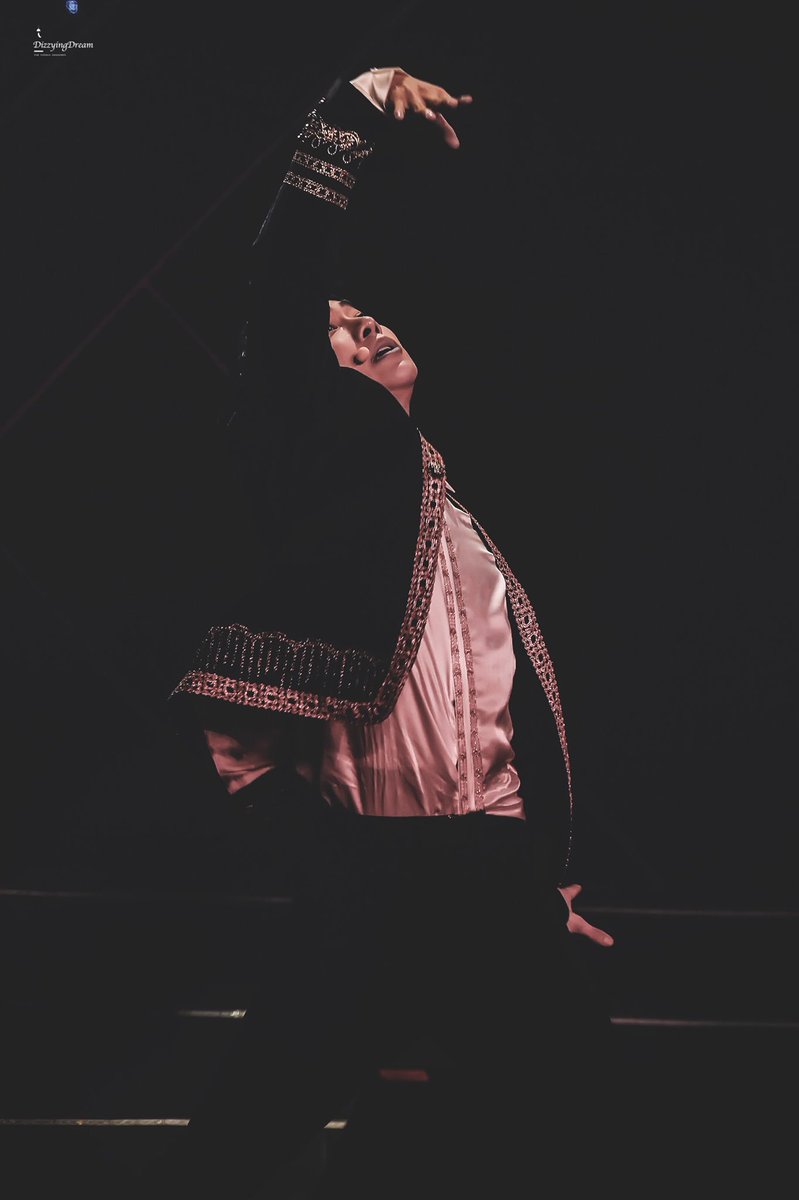 DizzyingD's tweet photo. 180721 NEX7 fanmeeting in Shanghai【HD】

Deva is dancing

 #丁泽仁 #dingzeren #딩저런 #정택인 https://t.co/v4NzRto4Gm