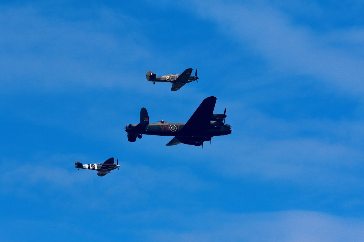 Sunspeed_'s tweet photo. A few shots sent in from one of our guests. Amazing! #FIA2018 #FarnboroughAirshow #Sunspeed https://t.co/OB2KAXbijj