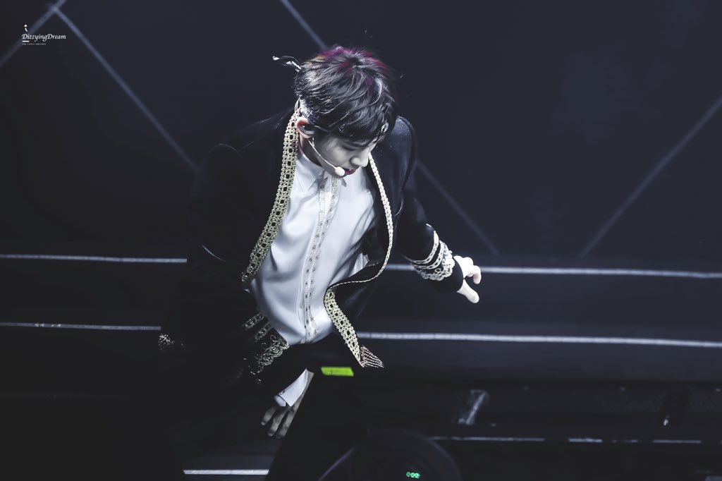 DizzyingD's tweet photo. 180721 NEX7 fanmeeting in Shanghai【HD】

when he is dancing…

 #丁泽仁 #dingzeren #딩저런 #정택인 https://t.co/zTLYHXzTt8