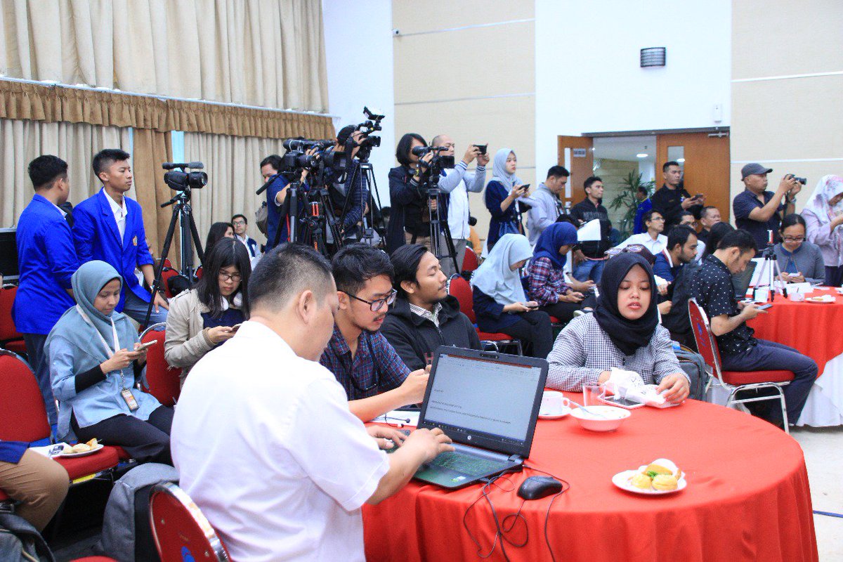 kangdede78's tweet photo. •Soal HoA, dalam bisnis internasional adalah hal yang biasa. Karena disitu diatur untuk menuju transaksinya seperti harganya.
#DivestasiUntukKedaulatan https://t.co/NI2u1Hq8Z2