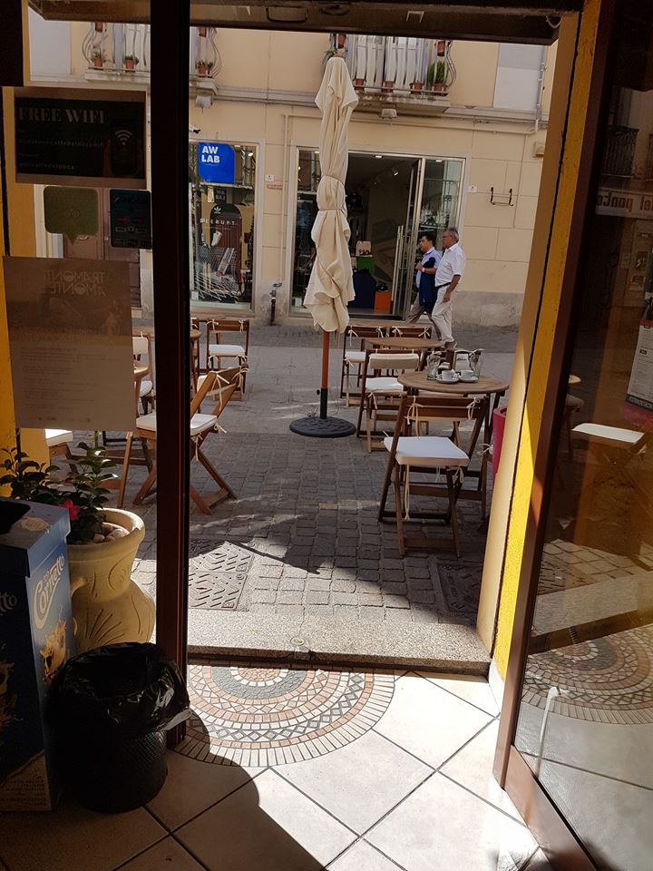 CaffedelDuca's tweet photo. Ottimi propositi per affrontare questa nuova settimana !!!! Vi aspettiamo per una ricchissima colazione regale carica di energia 😉🍪☕ #caffedelduca #cagliari #breakfast #colazioni #alternative #buongiorno #caffè #cappuccino #cornetto #nutella #bar #breakfastaddict #crostata https://t.co/g2io9gPL6v