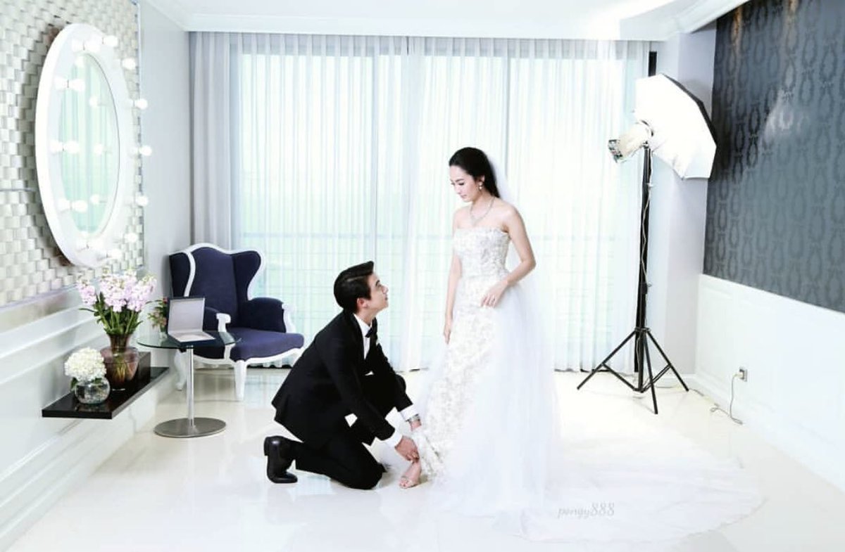 JirayuHome's tweet photo. คุณเจ้าบ่าวจะทำกี่หน้าที่กันคะนี่ 😅 #คนเห่อเมีย2018 #เกมเสน่หา #jirayu_jj #jamesjigallery #jirayuhome 

cr.pongy888 https://t.co/QQin3iZyFn