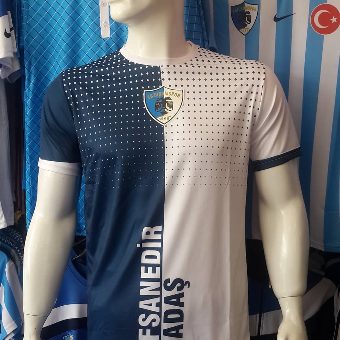Erzurum spor ürünleri ni
erzurumspor1968.wixsite.com/1968 dan temin edebilirsiniz.Ayrica ıntegram da erzurumspor store olarak girin modelleri görün kargo ile adresinize gonderilir Kapıda ödeme var
Adres..Tebrizkapi Cad. No. 34 
Tel.0442 215 42 15 ..0533 721 59 25
