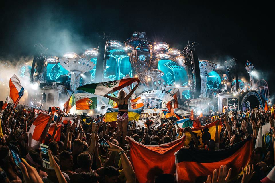 TheMusicEss's tweet photo. From @HARDWELL dropping the sequel to 'Apollo', to @dimitrivegas & @likemike premiering their collaboration with @arminvanbuuren, relive the highlights from weekend 1 of @tomorrowland 2018. https://t.co/Yk5TOSapsF
#Tomorrowland2018 #Tomorrowland #Avicii #TheMusicEssentials https://t.co/CbRycCgFJW