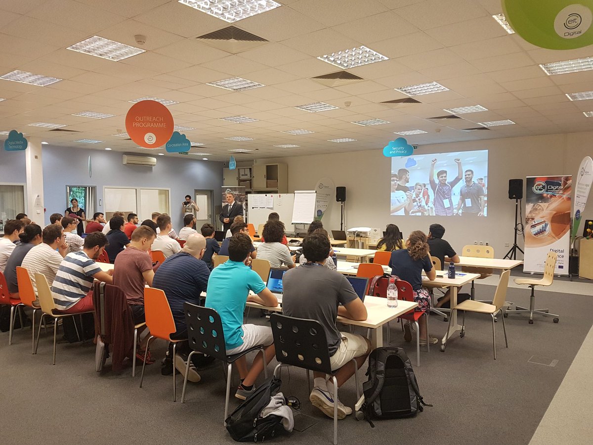 adamtarcsi's tweet photo. Opening speech - Prof Zoltan Horváth, Dean of the Faculty of Informatics #EITDigitalAcademy #Digitalfinance https://t.co/p6eifWh1fB