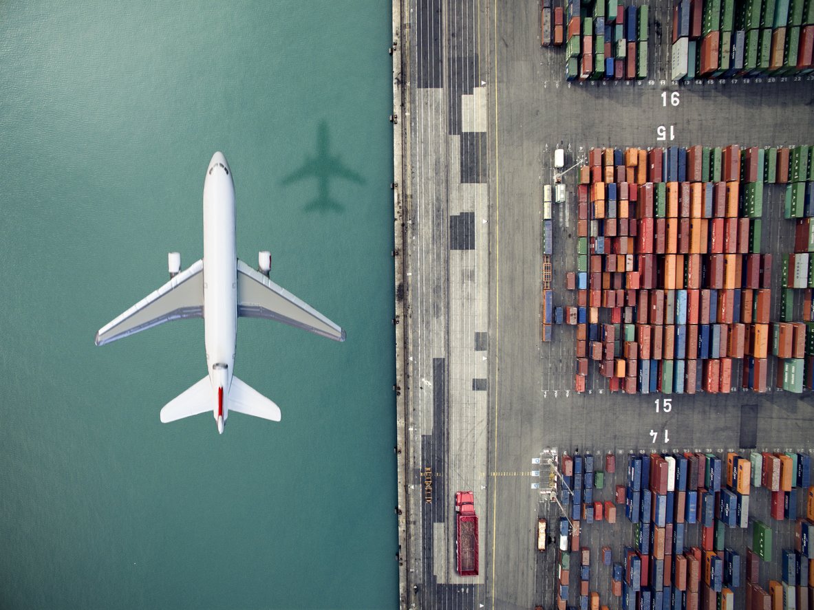 ICC_Incoterms's tweet photo. The #Incoterms® rules have become an essential part of the daily language of #trade. Stay up-to-date with the latest international commercial trade term news by subscribing to the #ICCDigitalLibrary. >  https://t.co/4Y8B1YOJl0 https://t.co/WXeBTatxvy