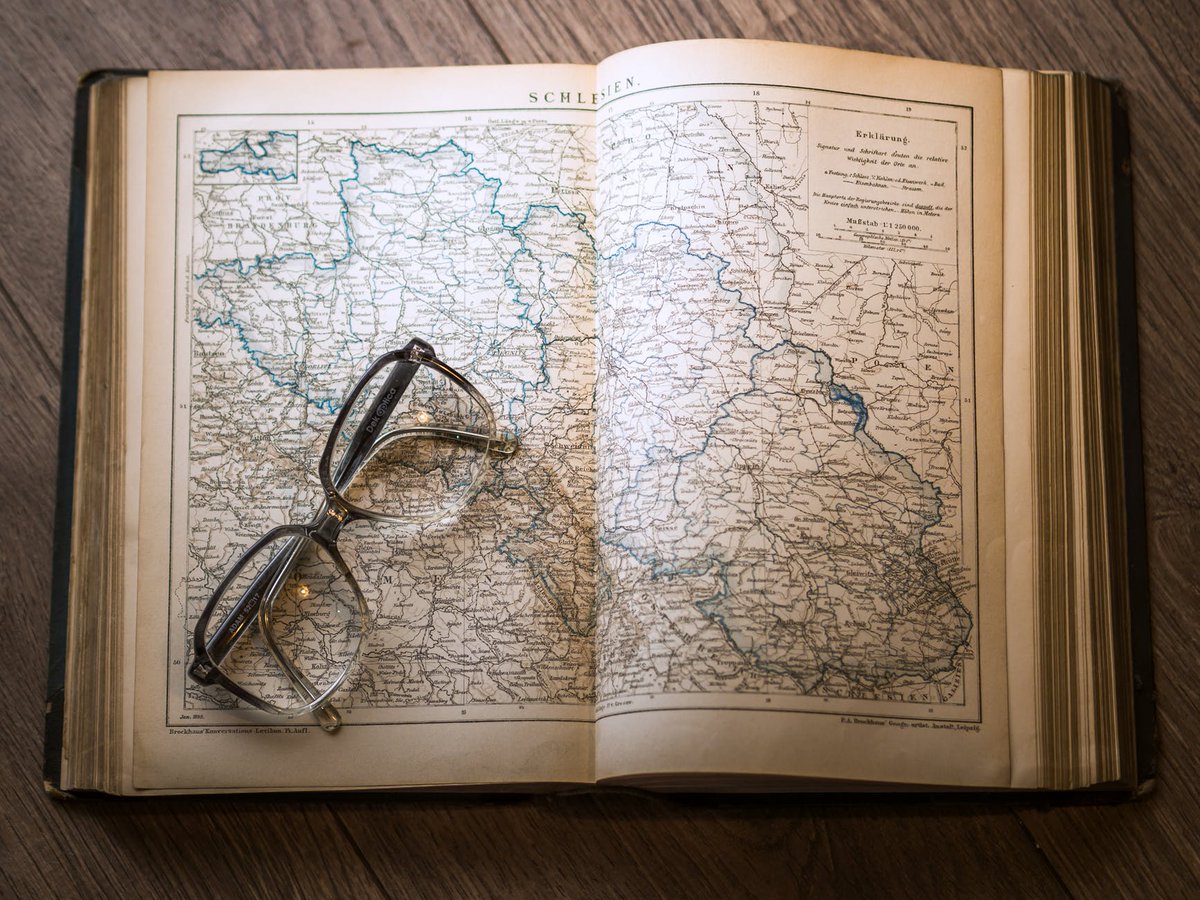 Optically_nz's tweet photo. #Clear #frames are here to stay and there is no reason why there shouldn't be one in your #wardrobe! 
 https://t.co/LXg4asFECD 
 #affordabledesignerglasses #shoponline #cheapglasses #oversizedglasses #square #chic #black #classic #regulars #spectacles #fashion #newcollection https://t.co/a2ZdMiKtur