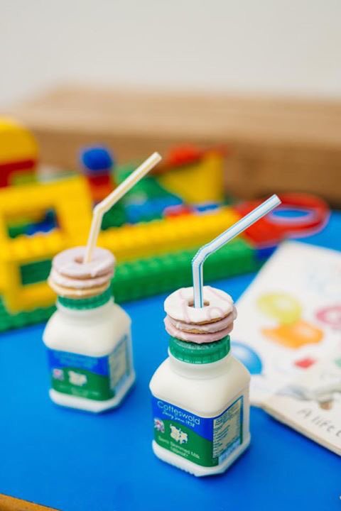 #Storytime in the school #holidays is at 10am! Head down to #RussellPark this morning when Becky will be with us to delight your little ones with tales from our @LittleFreeLibrary. Milk &amp; biscuits &amp; all our usual drinks/snacks readily available of course! #bedford #bedfordindies