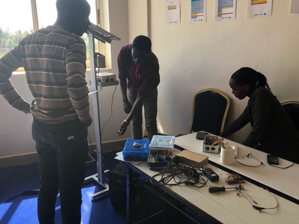 ImpactHubKigali's tweet photo. #hackathon4climate last hack day. Various teams testing their hacks. #IoT 
@UNDP_Rwanda 
@MeteoRwanda
@NOREPSinno https://t.co/cIF4g4TSAi