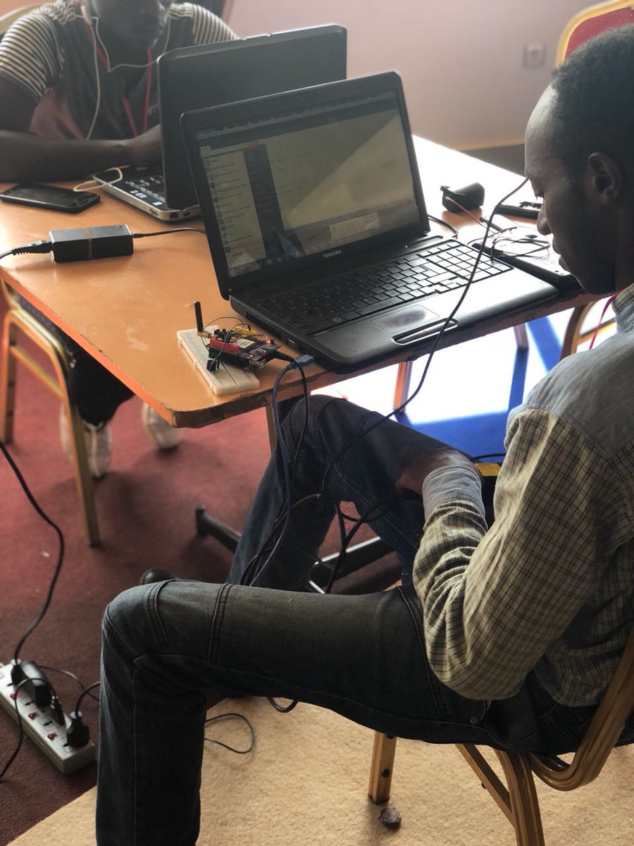 ImpactHubKigali's tweet photo. #hackathon4climate last hack day. Various teams testing their hacks. #IoT 
@UNDP_Rwanda 
@MeteoRwanda
@NOREPSinno https://t.co/cIF4g4TSAi