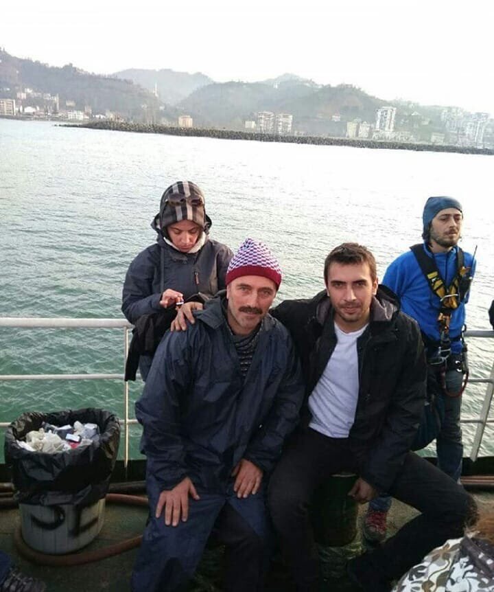 Gözümde canlanır koskoca mazi.. 😞 canım hocam ve can ulaş 💕😍 #SenAnlatKaradeniz